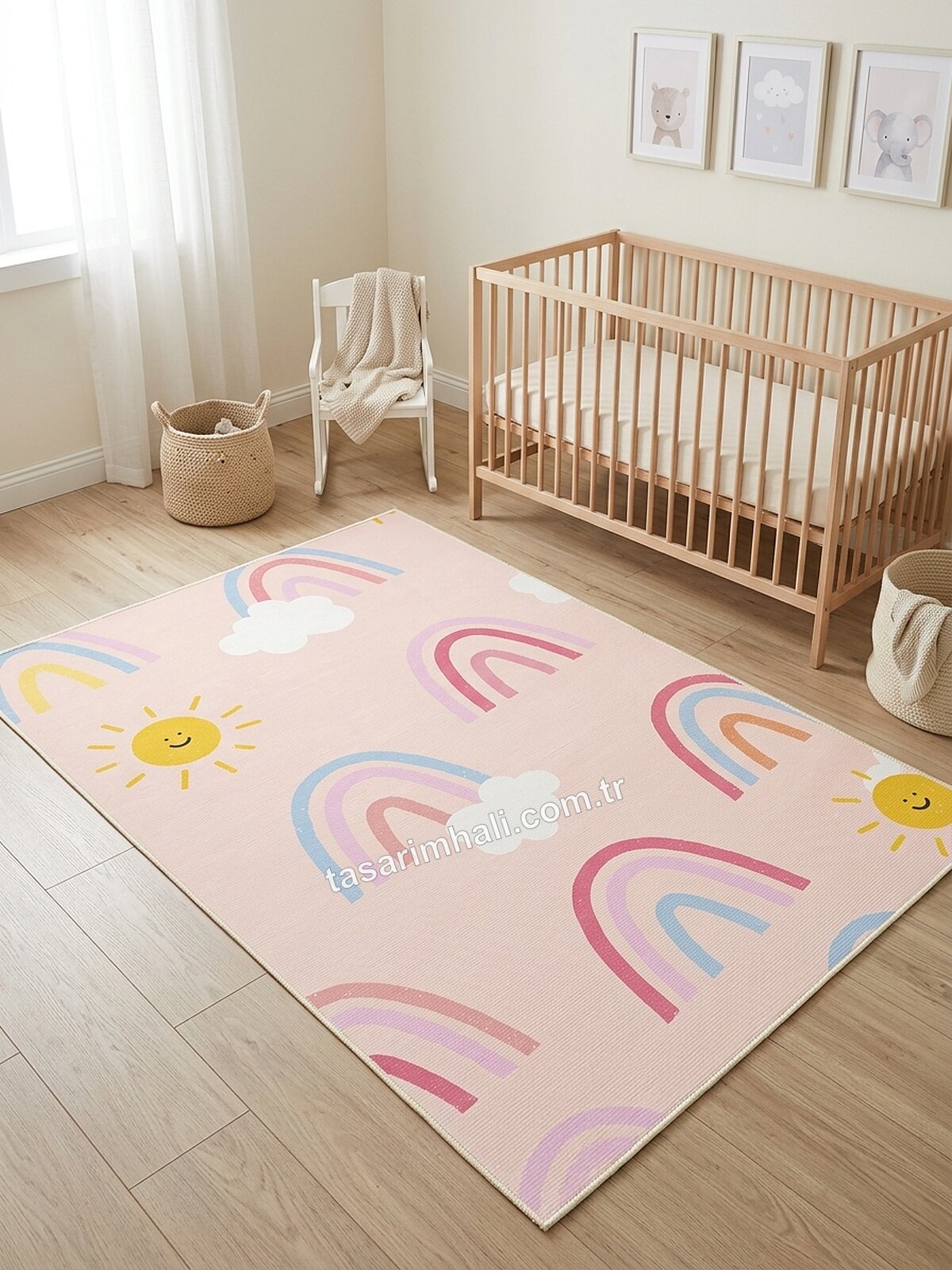 Gökkuşağı ve güneş desenli bebek odası halısı