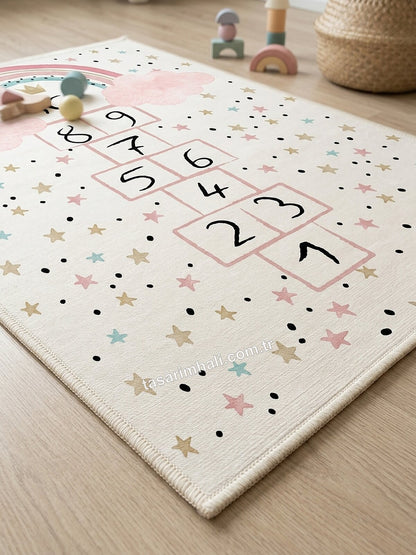 Şönil çocuk halısı kenar ve overlok detayı