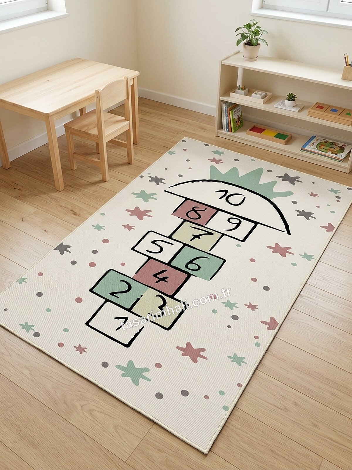 Montessori çalışma halısı krem yıldızlı sek sek desenli